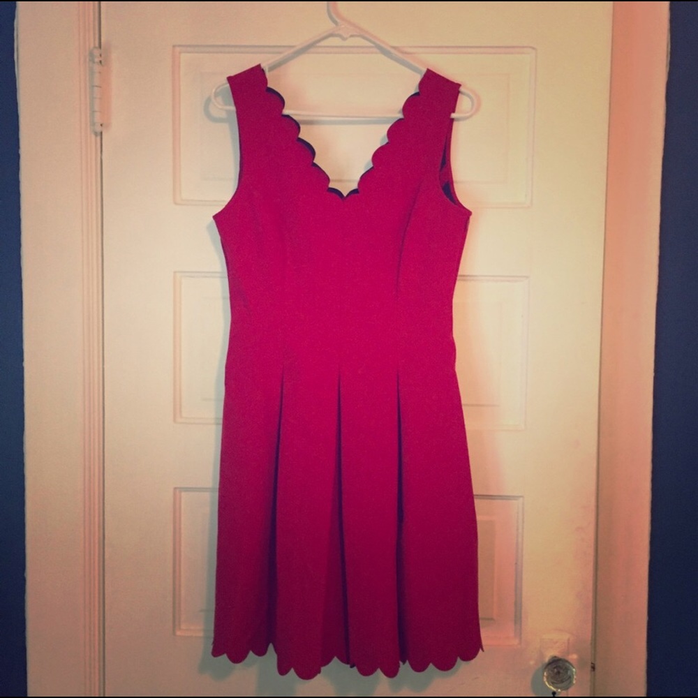 Banana republic red dress with scalloped edges